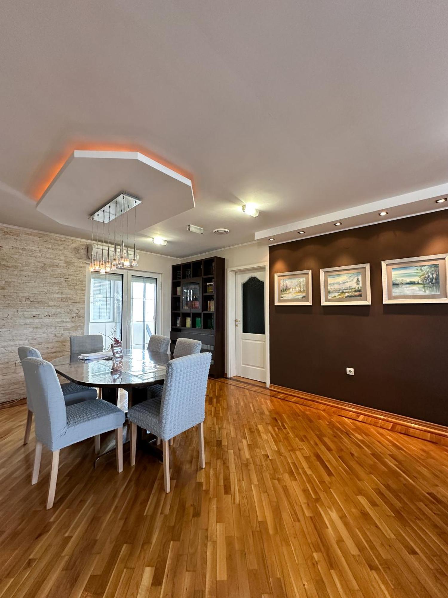 Lovely Apartments Free Street Parking 诺威萨 外观 照片